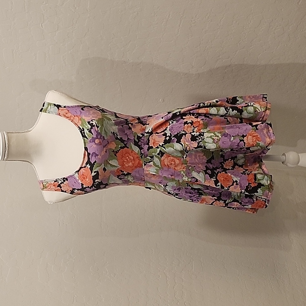 FOREVER 21 FLORAL DRESS IN GREAT CONDITION SZ M
